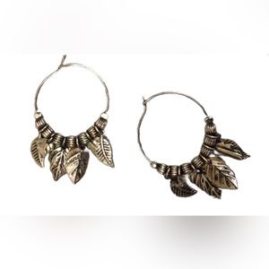 Leaf earrings